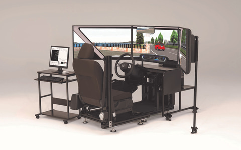 ホンダ 安全運転教育用 ドライビングシミュレーター をマイチェン 価格は313万5000円 Car Watch