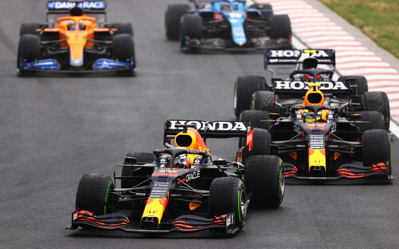 ホンダf1 田辺td レッドブルは2戦連続のもらい事故で今後のpuやりくりに影響も 2台のアルファタウリが入賞したことは よいこと Car Watch