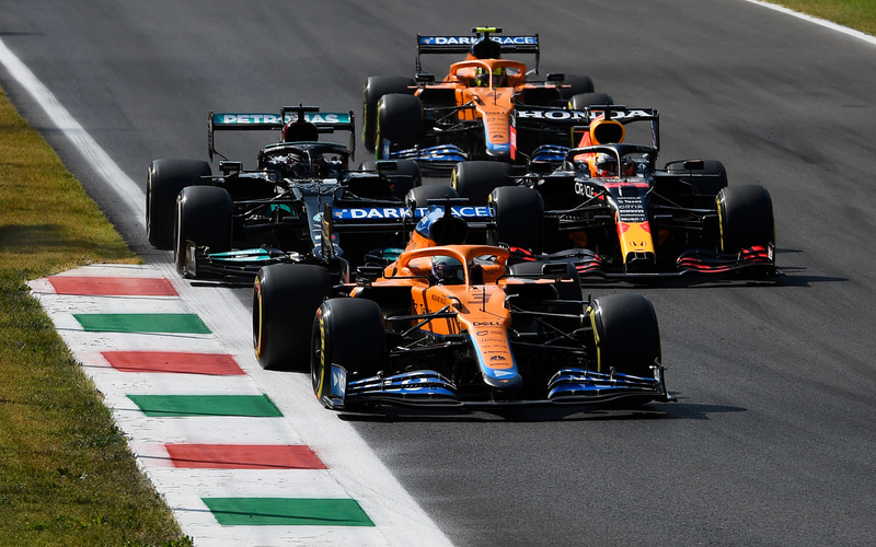 F1第14戦イタリアgp フェルスタッペンとハミルトンが再びクラッシュで両者リタイア マクラーレンが2012年以来の優勝で1 2フィニッシュ Car Watch