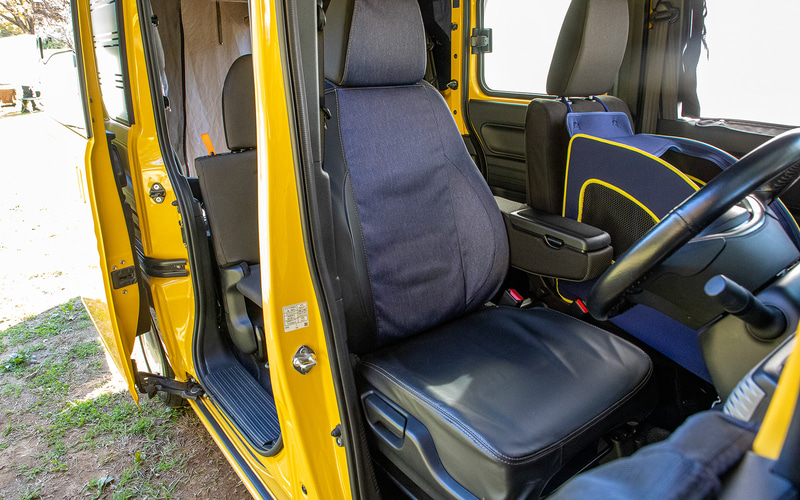 愛犬と一緒にアウトドアキャンプや車中泊を楽しめる N Van の作り方 Car Watch