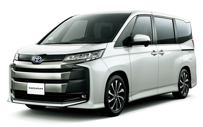 トヨタ、広く快適になった新型ミニバン「ノア」「ヴォクシー」発売 