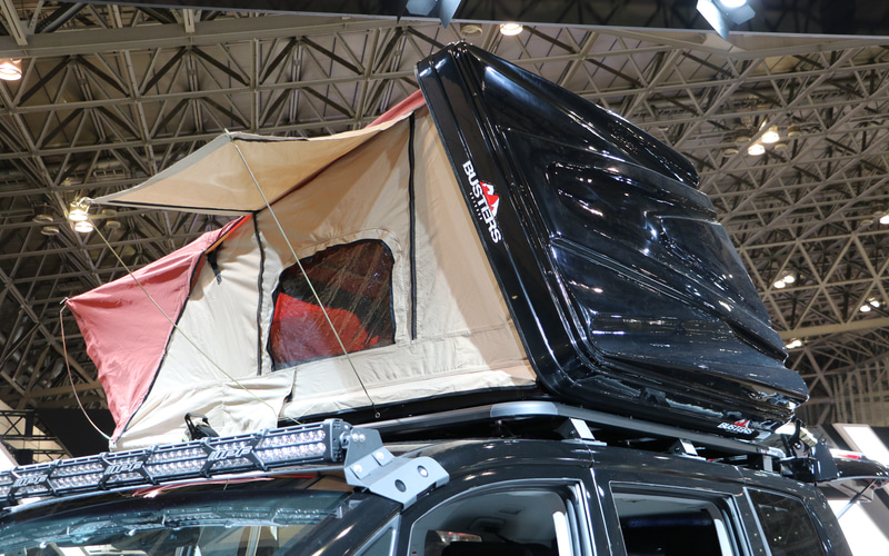 三菱自動車 デリカ D5 や アウトランダーphev で新時代のライフスタイルを提案する3台のカスタマイズカーを展示