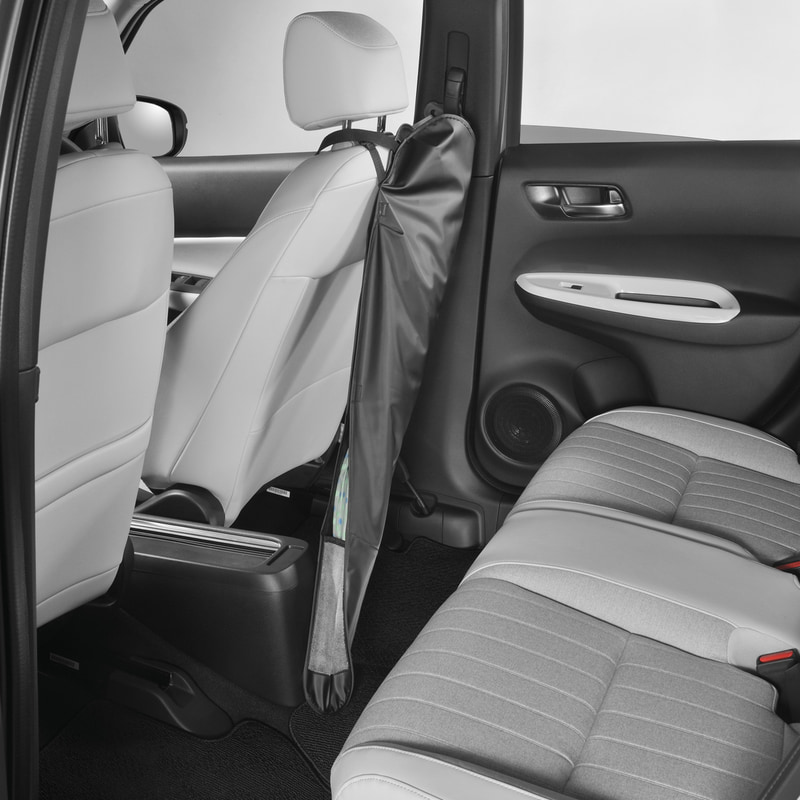 カーメイト 濡れた傘をそのまま助手席へ ぽいっと傘入れ Car Watch