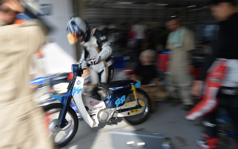 富士スピードウェイ ビジネスバイクの日本一決定戦 第2回 Cub Cup日本gp 自慢の配達マシンで参加可能 Car Watch