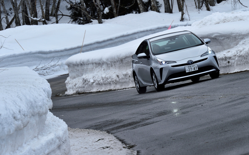 オールシーズンタイヤレビュー】ダンロップ「オールシーズンマックスAS1」の実力を雪上で確かめた - Car Watch