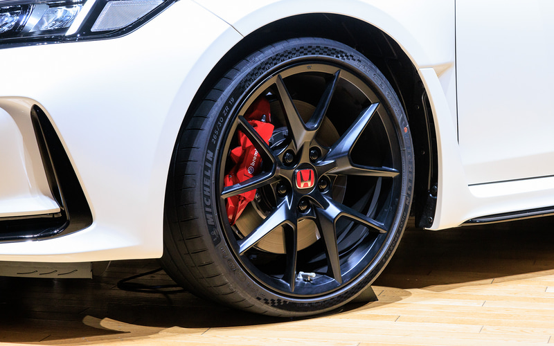 橋本洋平の新型 シビック Type R ファーストチェック 開発責任者 柿沼秀樹氏に直撃インタビュー Car Watch