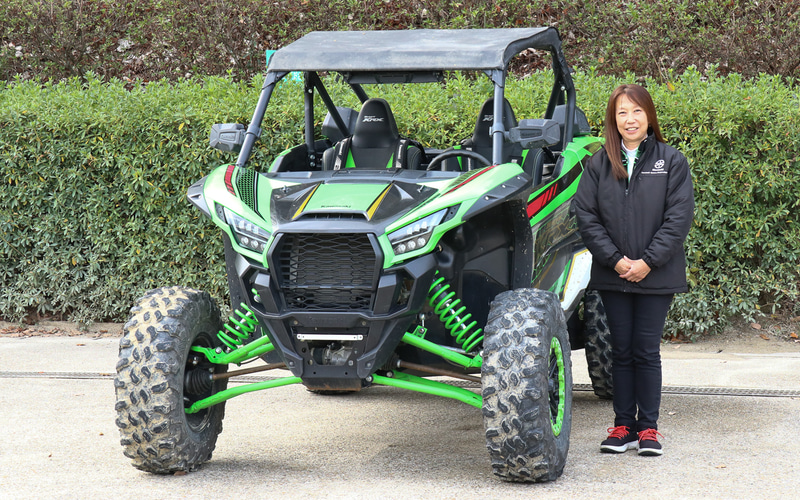 小型特殊 カワサキ 四輪バギー ATV