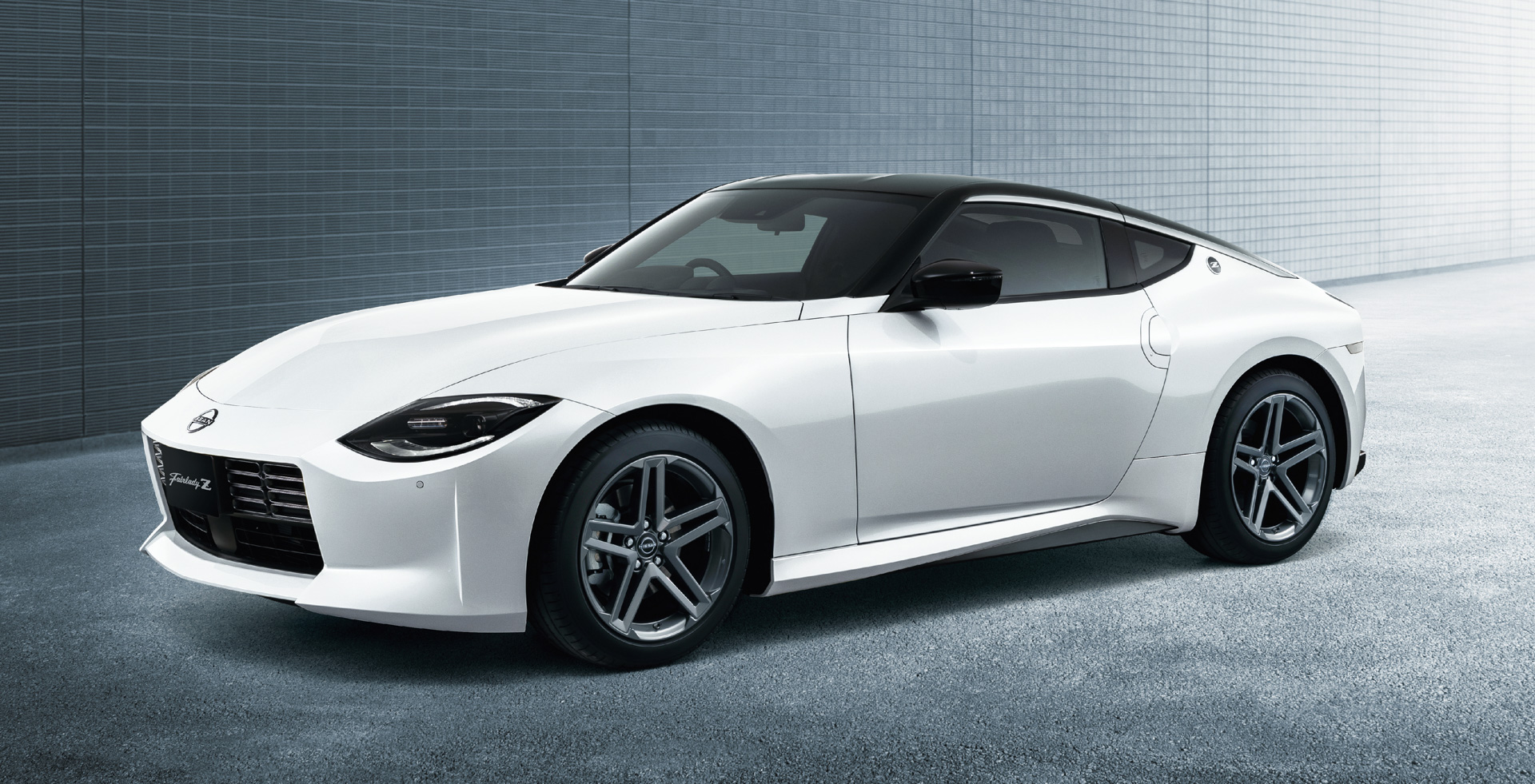 画像］日産、「フェアレディZ NISMO」発表 当面は振替販売のみで価格