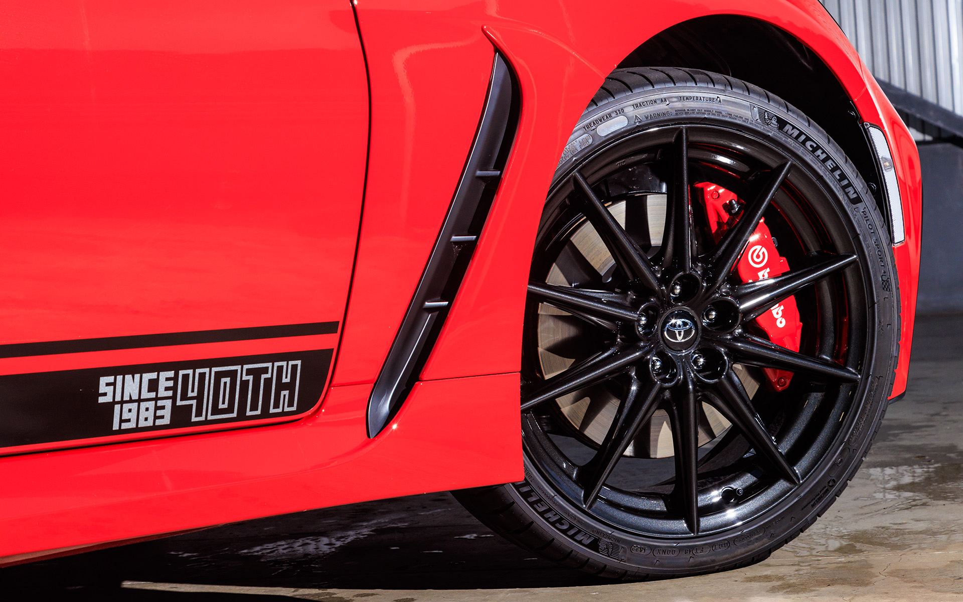 画像] 写真で見る トヨタ「GR 86 RZ“40th Anniversary Limited 