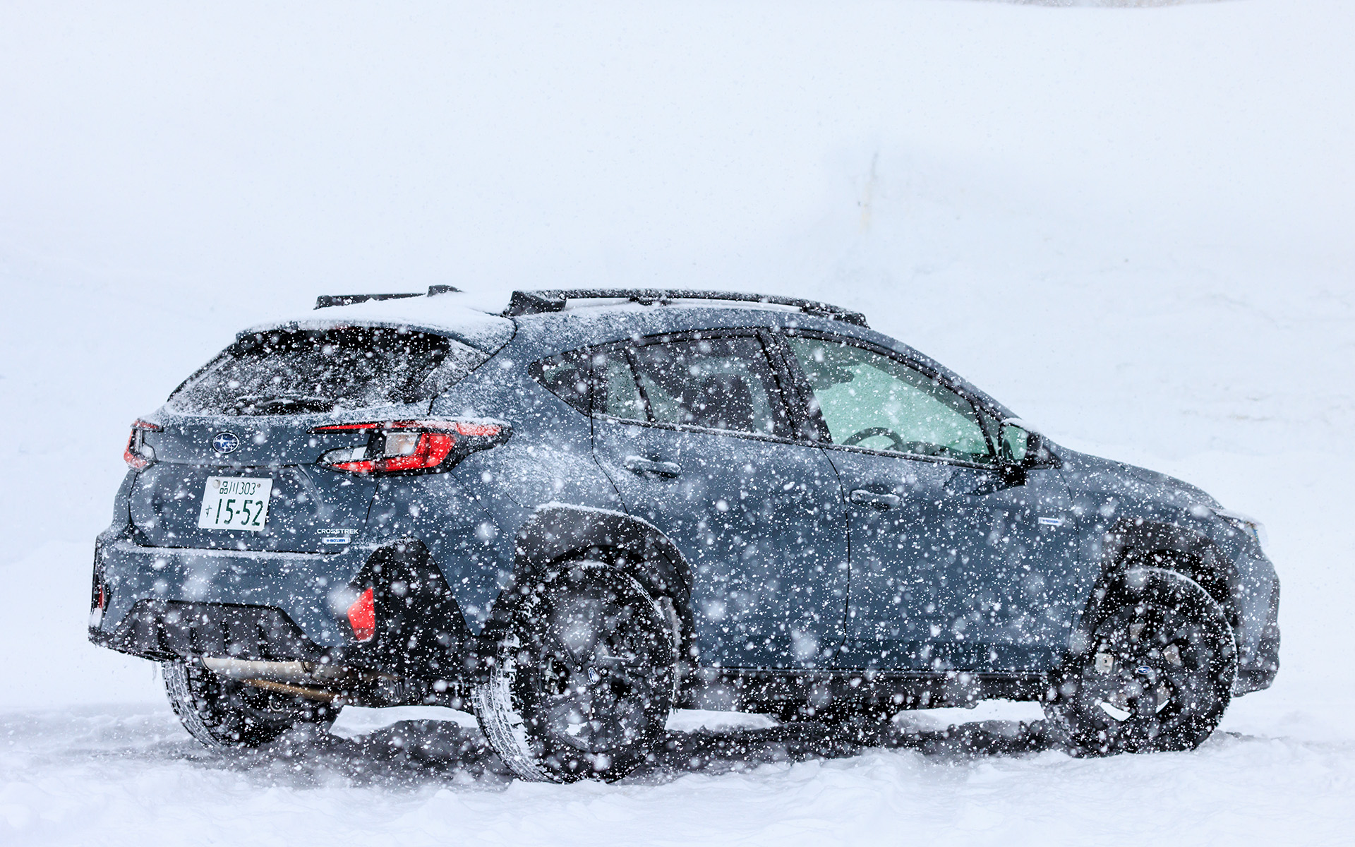スバルのSUV「フォレスター」「クロストレック」で豪雪地酸ヶ湯を走る スバルのSUV「フォレスター」「クロストレック」で豪雪地酸ヶ湯を走る
