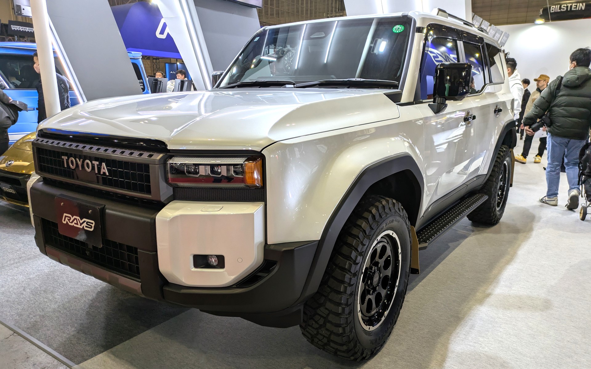拡大画像］レイズ、23インチの「TE37GC」やクローム仕様の「57CR
