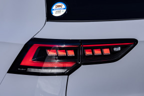 ゴルフトゥーラン5￼T型　テールランプ 5TA945309 ゴルフトゥーラン5￼T型 テールランプ 5TA945309 ゴルフ