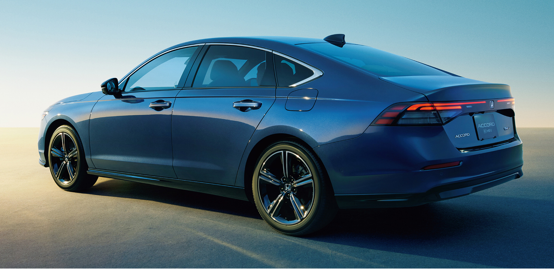 【新車外し、美品 】ホンダ アコード 2025.5月〜　360+ タイヤホイール 画像］ホンダ、「アコード e:HEV Honda SENSING 360＋」先行公開 2025