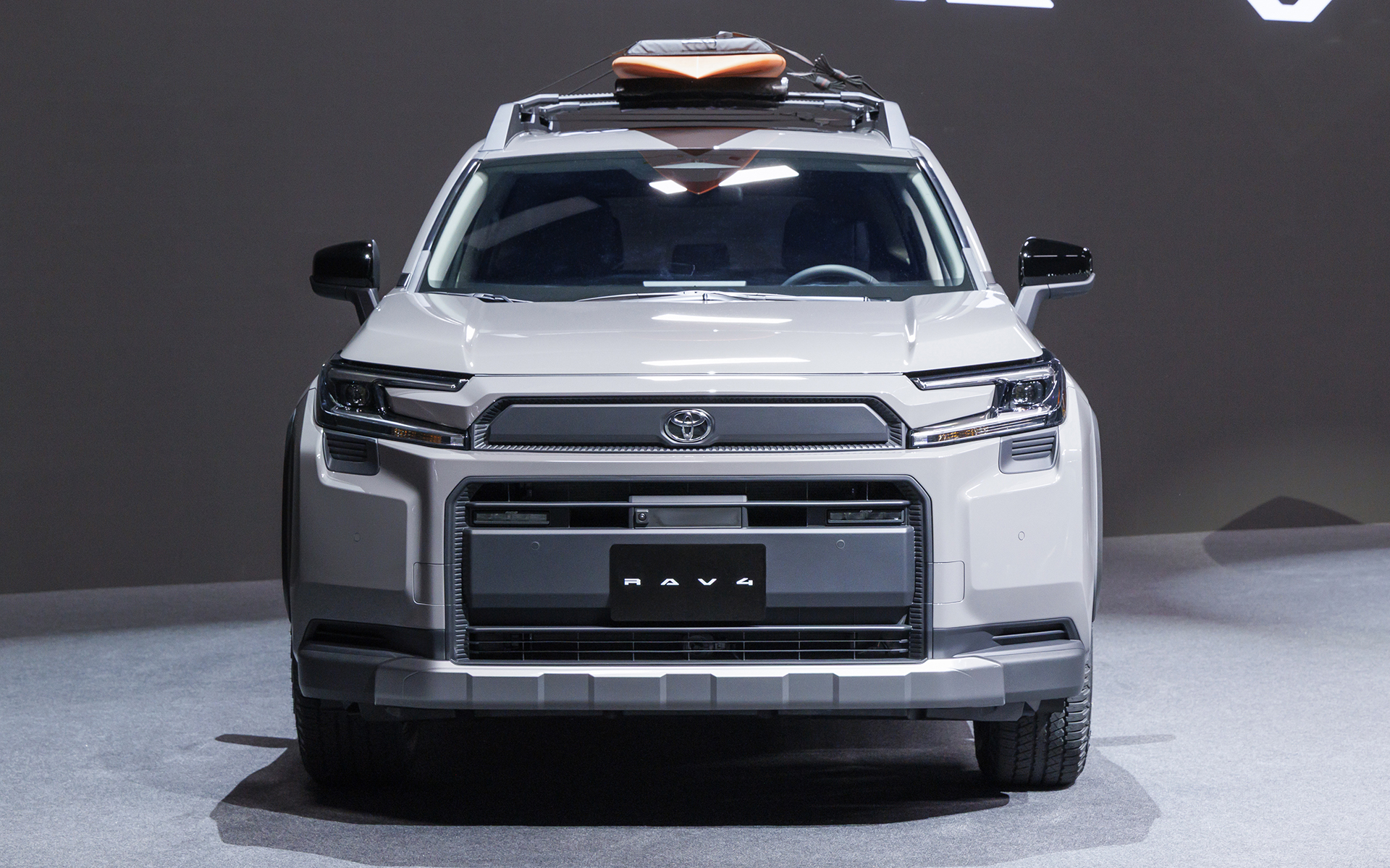 画像］トヨタ、新型「RAV4」（6代目）を世界初公開 ハイブリッド/PHEV 