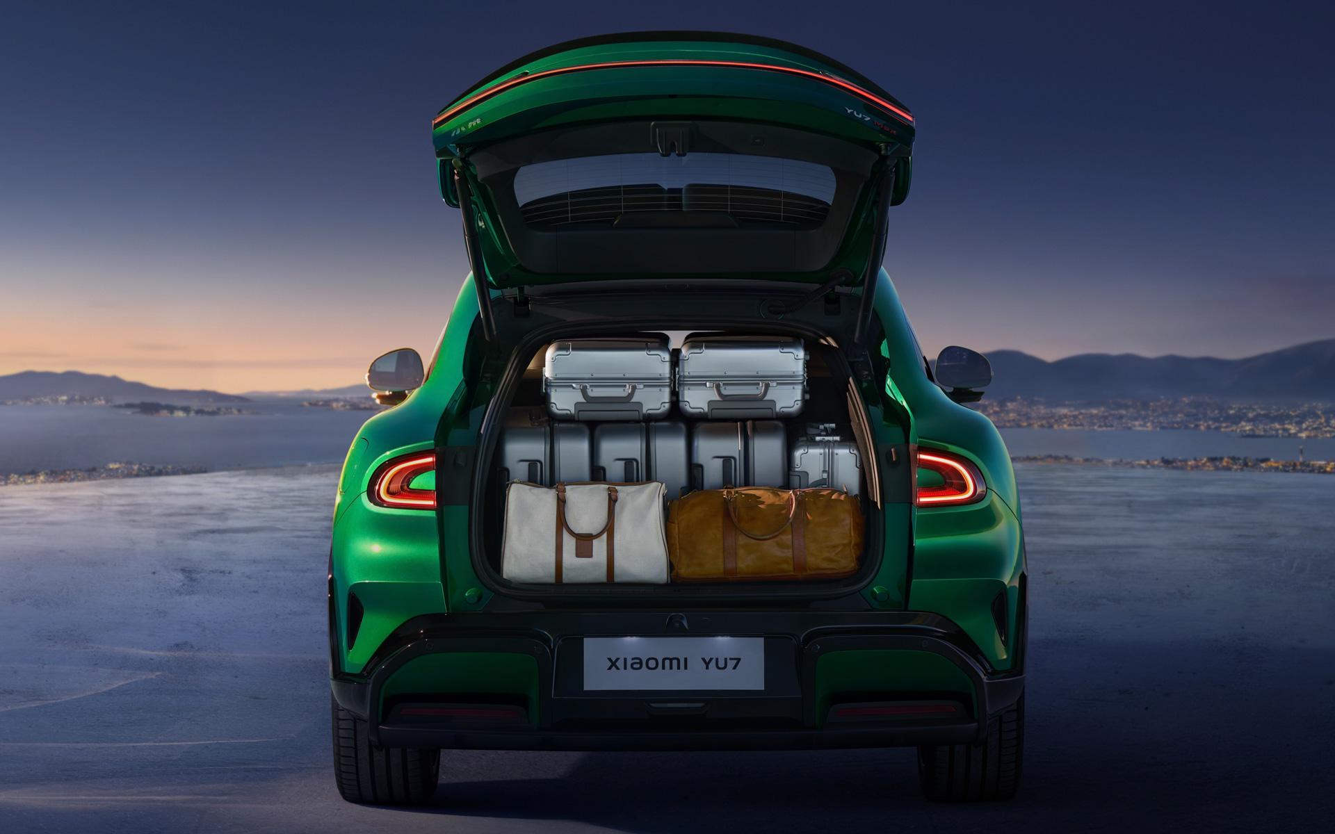 新品 xiaomi yu7 1:18 自動車合金モデル ジェムグリーン Xiaomi YU7