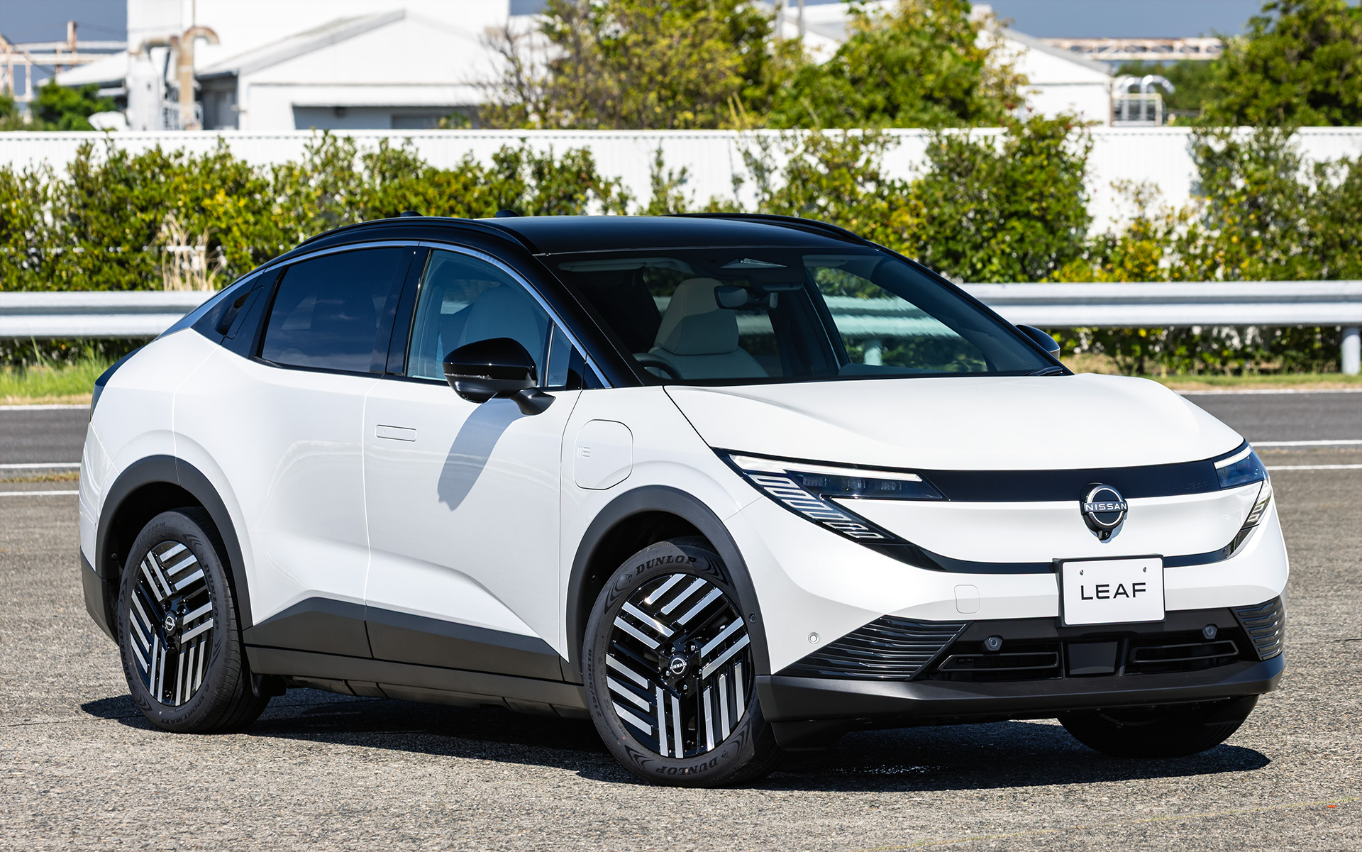 日産の新型「リーフ」試乗！ 第3世代で進化した乗り味とは / (2/13