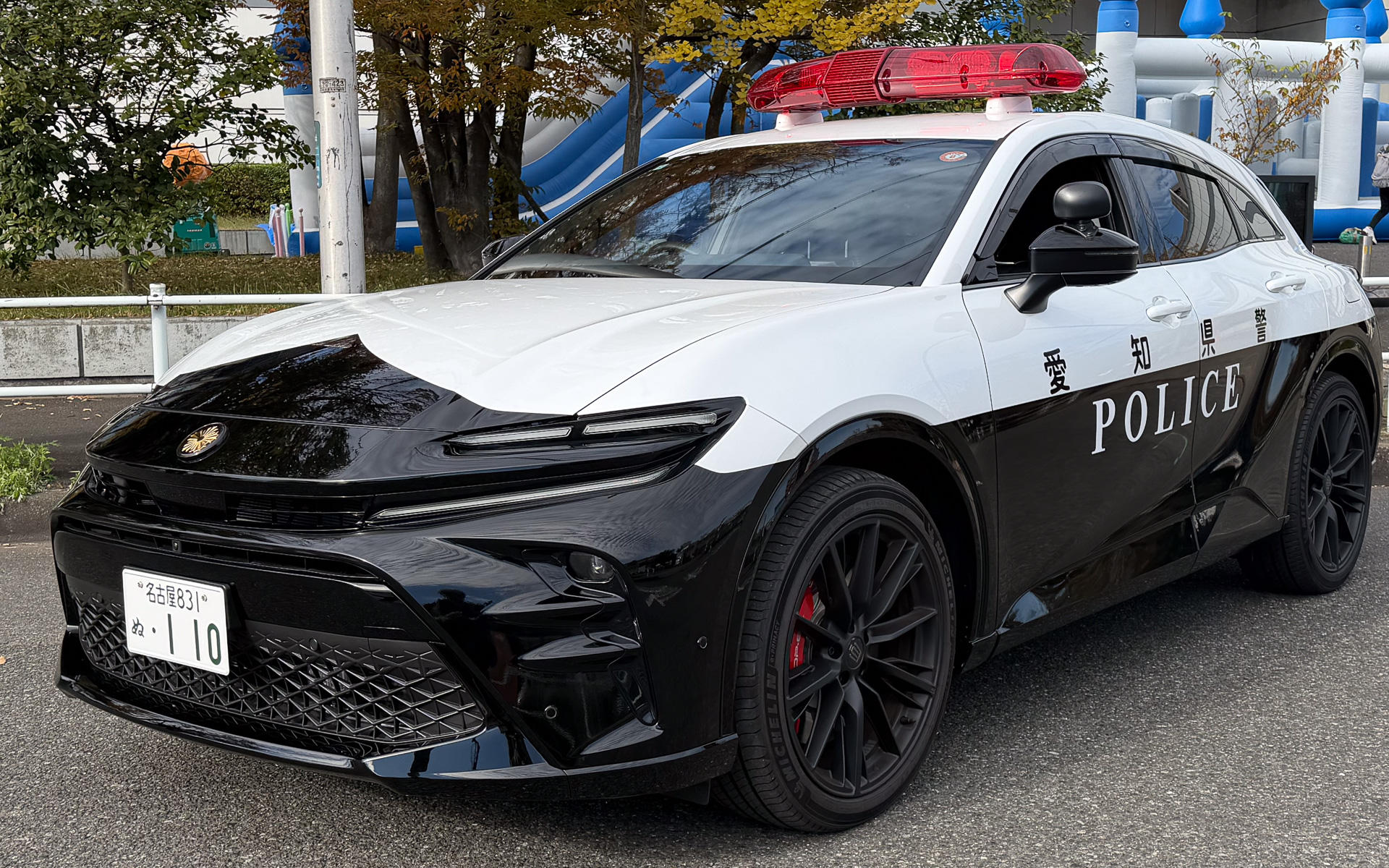 画像］愛知県警、世界に1台という「クラウンスポーツ PHEV パトカー 