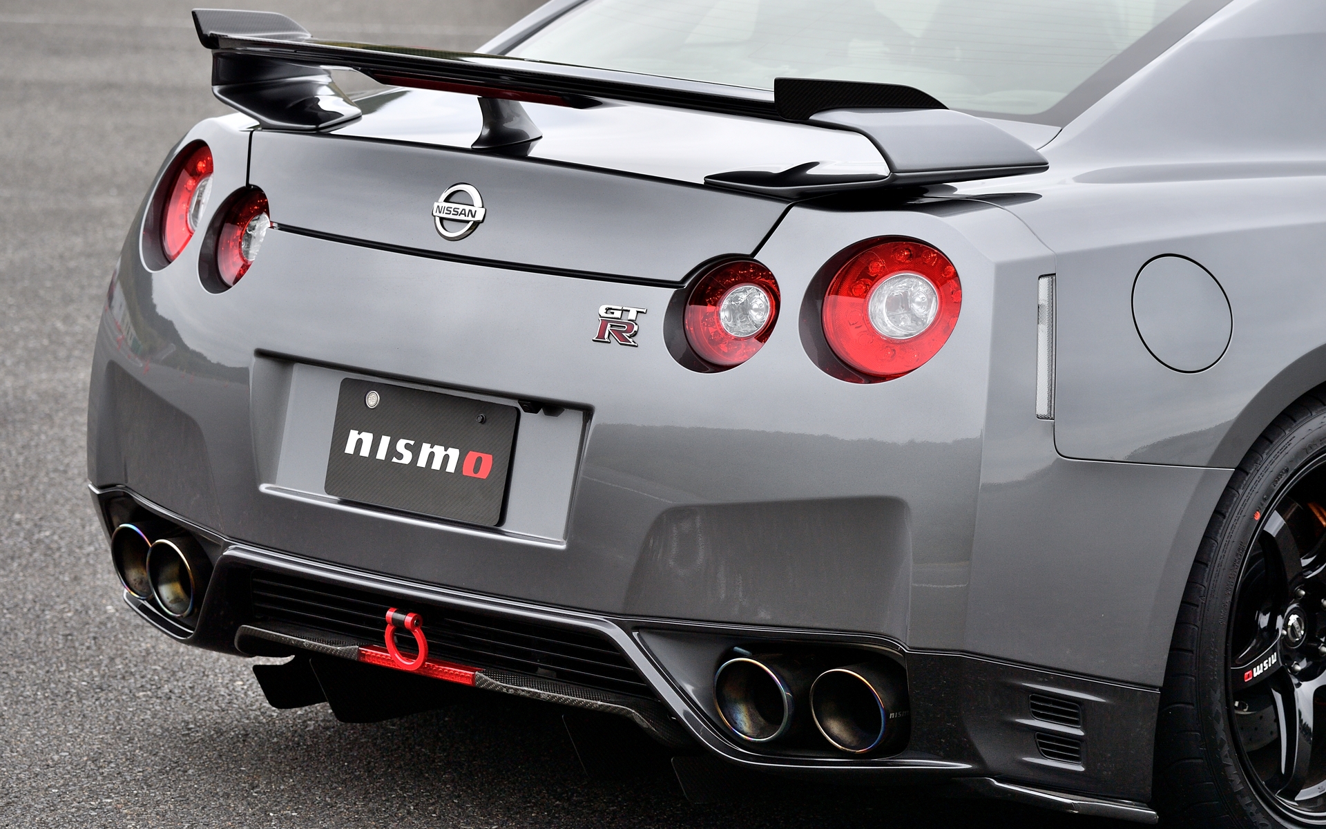 ニスモが最新の純正サスペンションでリフレッシュした「R35 GT-R