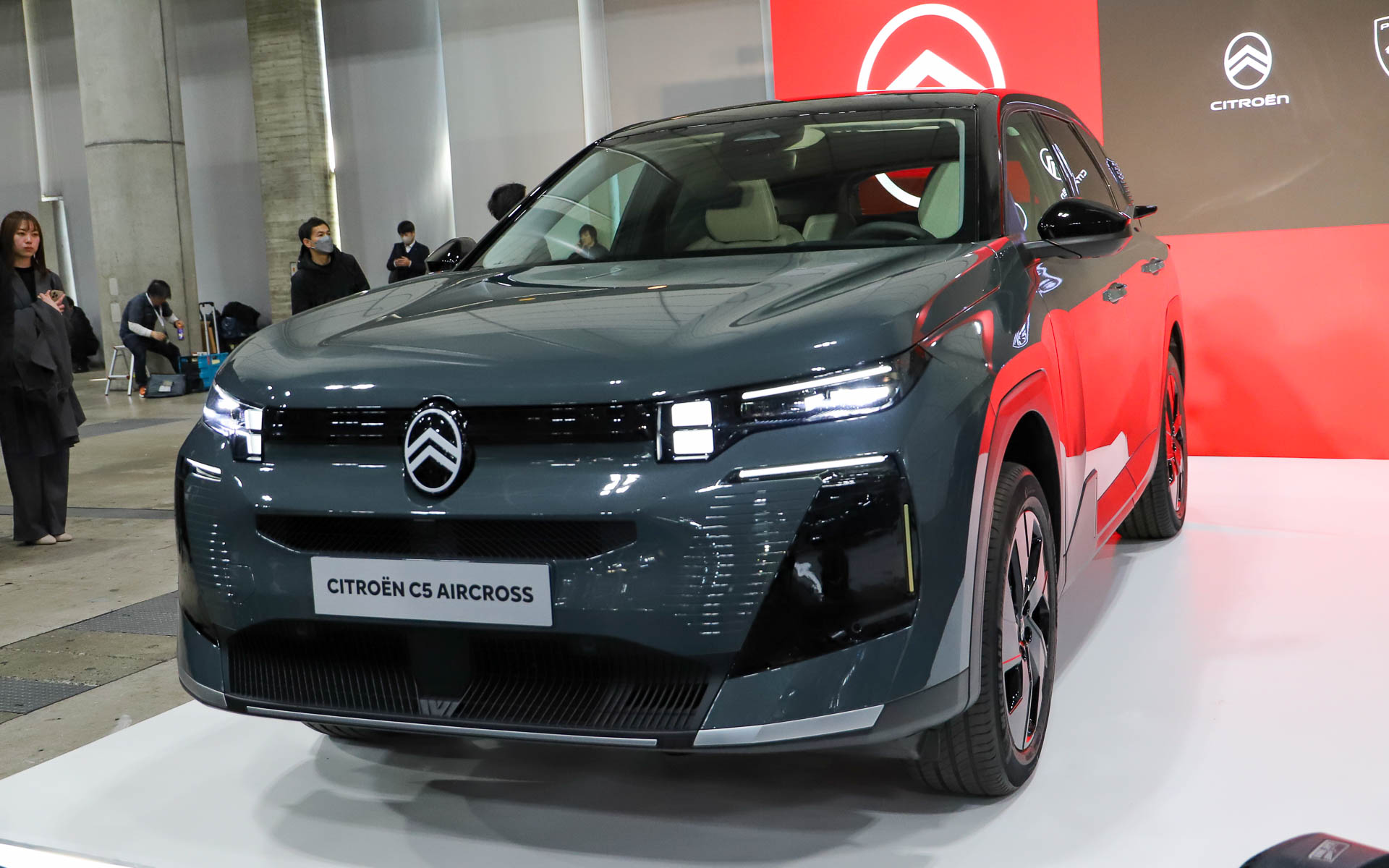 拡大画像］シトロエン新型「C5エアクロス」、プジョー新型「5008」、DS