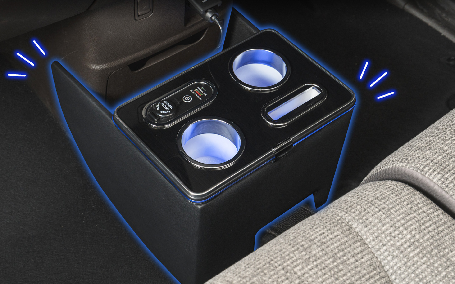 画像］クラフトワークス、ホンダN-BOX用「LEDコンソールボックス 