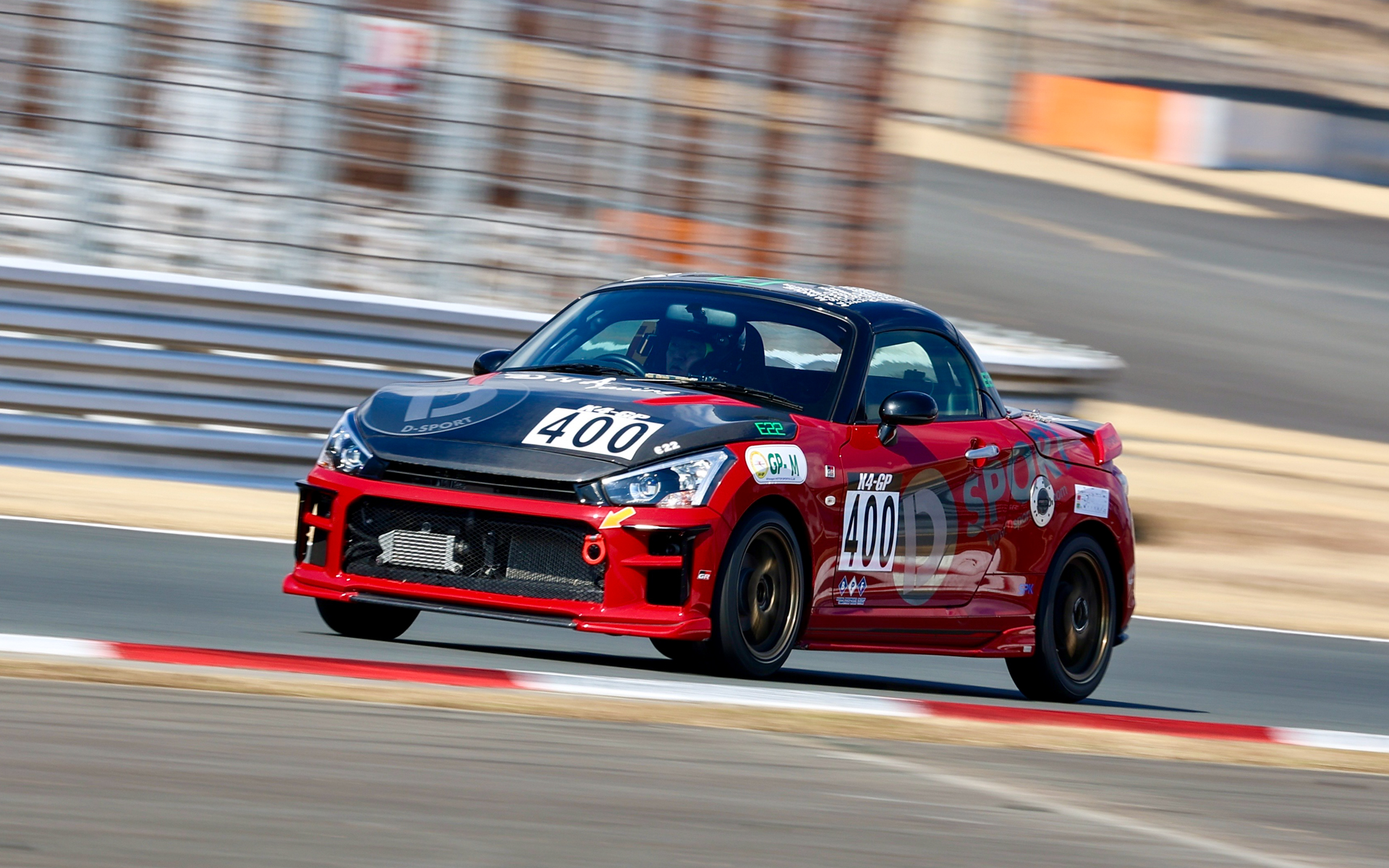 画像］5速MT×ターボ仕様「ミライース」でダイハツ井上雅宏社長がK4GP初