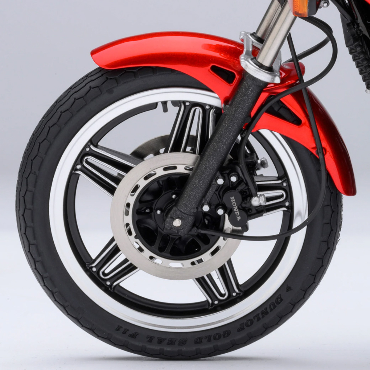 画像］キャムショップ、バイク漫画「バリバリ伝説」の巨摩郡が乗る