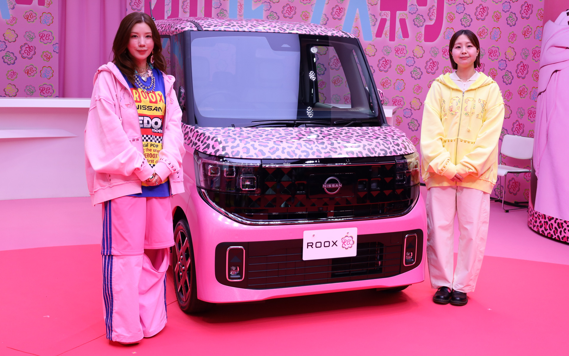 画像］日産、ヒョウ柄ピンクの「ルークス」公開 仲里依紗さん