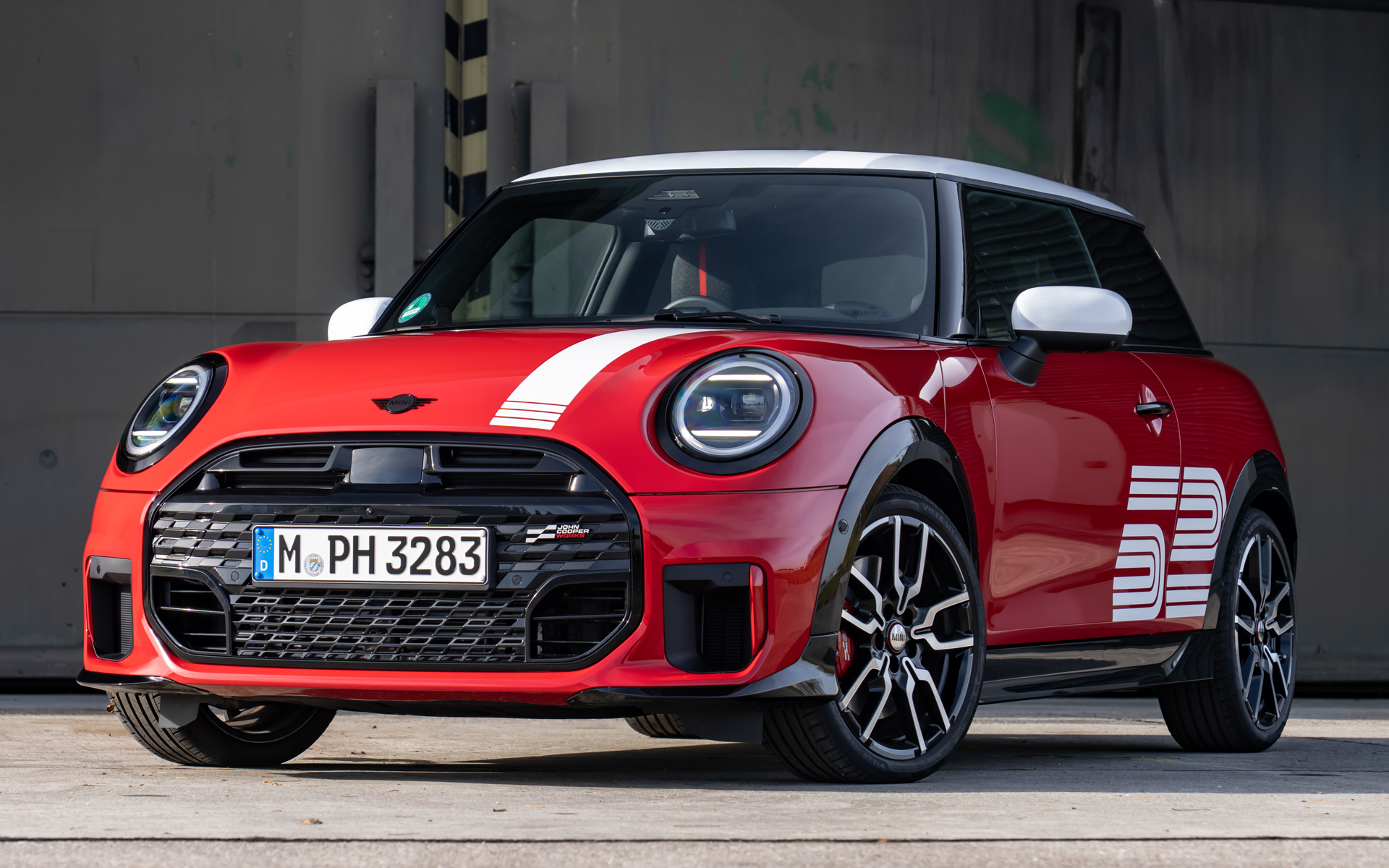 画像］MINI、1965年のモンテカルロラリー優勝を記念した特別モデル