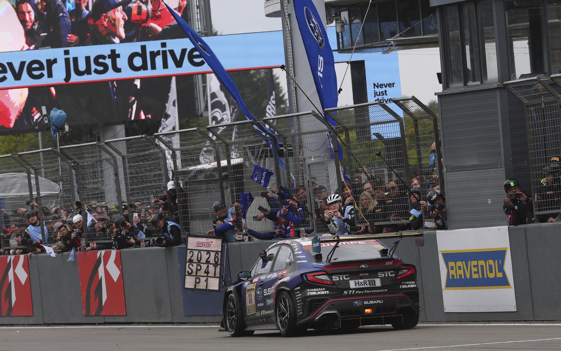 画像］スバルとSTI、第54回ニュル24時間レース SP4Tクラスで優勝 / (2