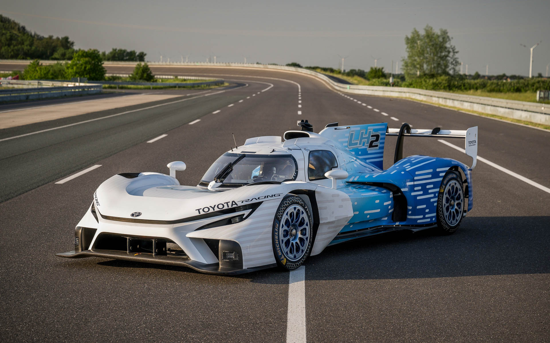 画像］TOYOTA RACING、液体水素を燃料とする「TR LH2 Racing Prototype