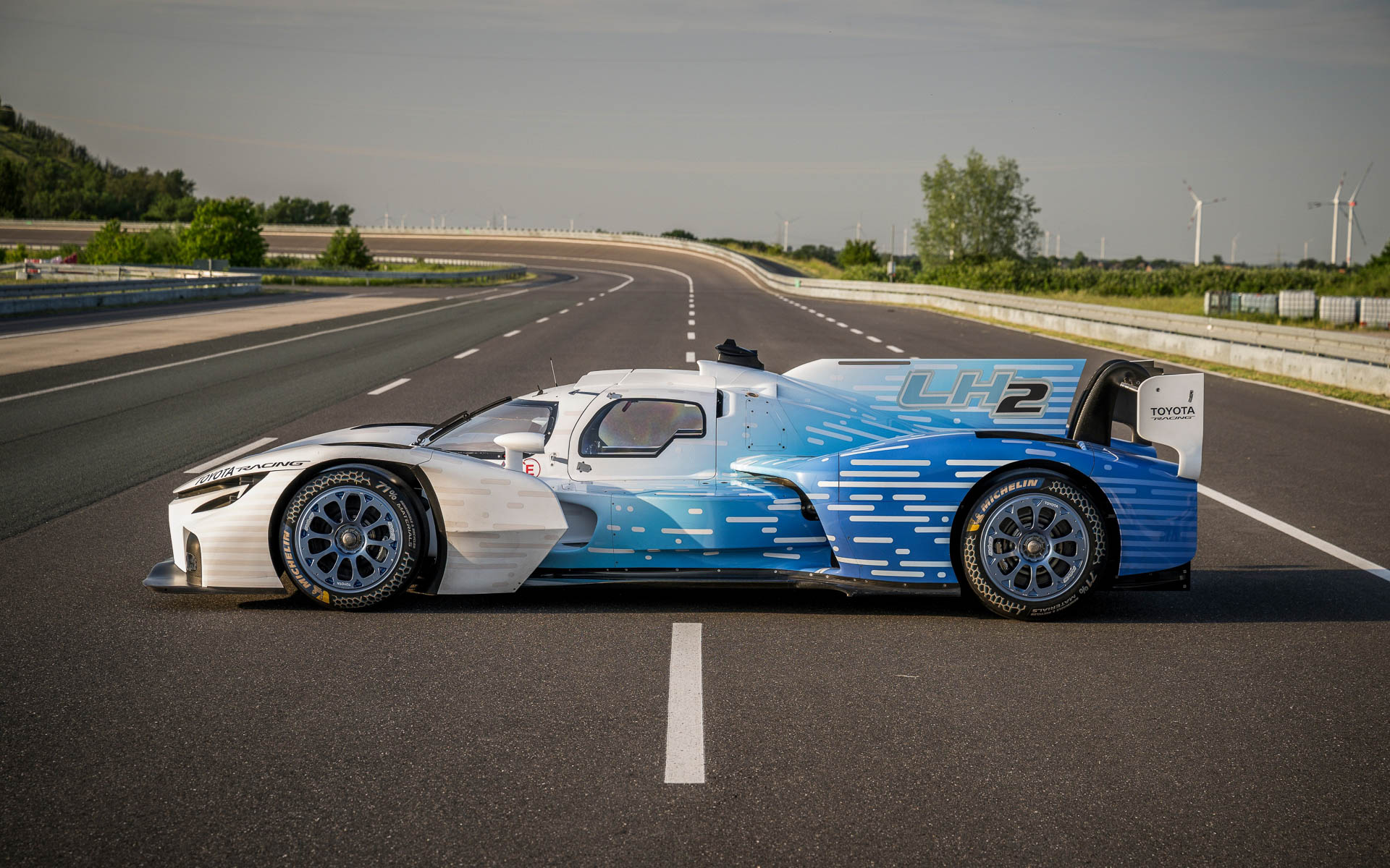画像］TOYOTA RACING、液体水素を燃料とする「TR LH2 Racing Prototype