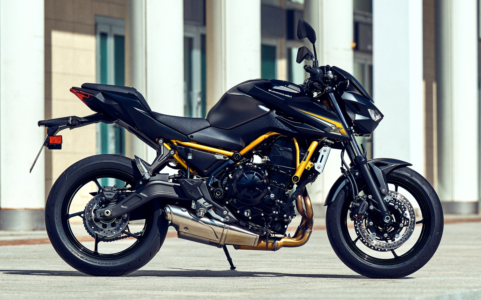 画像］カワサキ、スーパーネイキッドモデル「Z650 S」日本初導入 価格