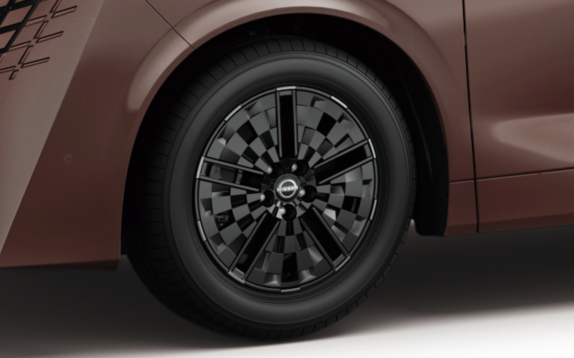 画像］日産、新型「エルグランド」は「e-4ORCE」の2グレード設定で価格