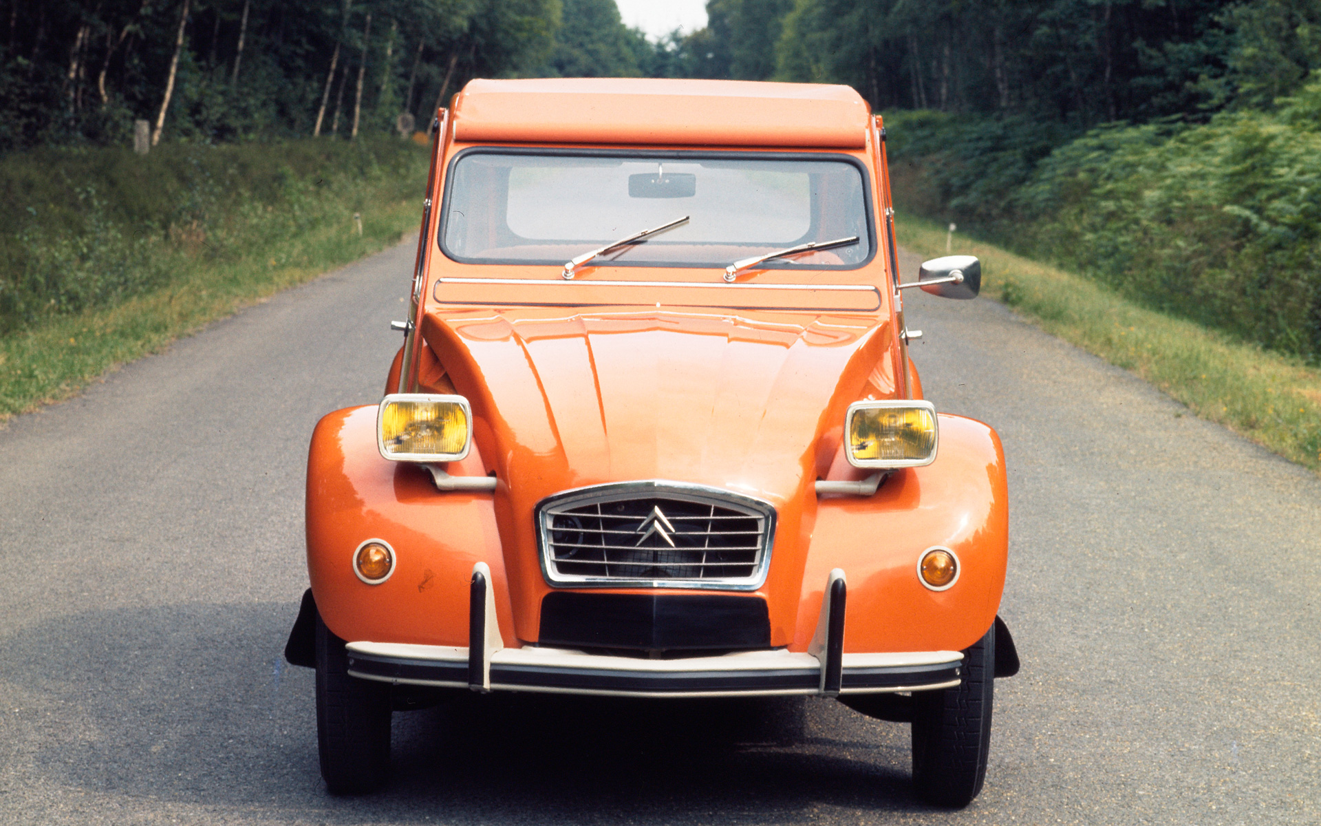 画像］シトロエン、「2CV」の精神を継承する新コンセプトカーを「パリ