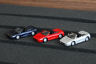 画像］京商、フェラーリ公認の飲料景品「1/100 フェラーリミニカー