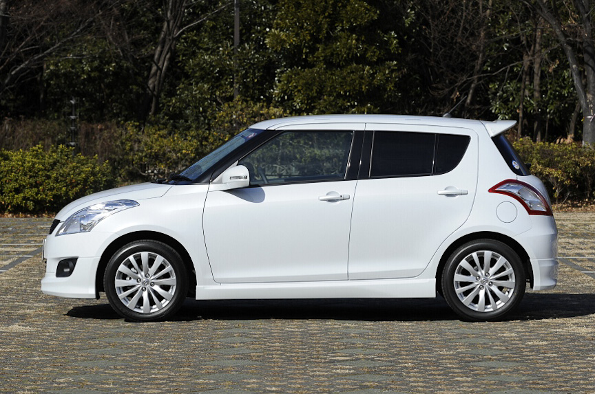 写真で見るスズキ スイフトrs Car Watch