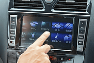 画像］【ナビレビュー】「セレナ」専用8V型カーナビ「ストラーダ L