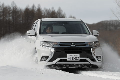 トピック 橋本洋平の 三菱自動車 アウトランダーphevの走りを一般道でチェック Car Watch