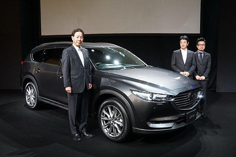 マツダ、新型「CX-8」の累計受注台数1万2000台超。発売約1カ月で月販