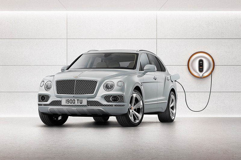 英ベントレー、3.0リッターV6ターボエンジンを搭載した「ベンテイガ