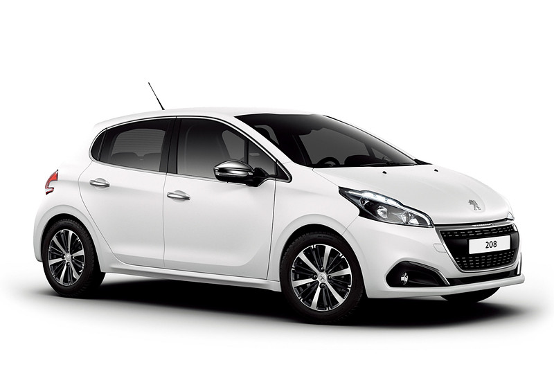 プジョー、ブラックレザーシートなどを装備した「208」の限定車