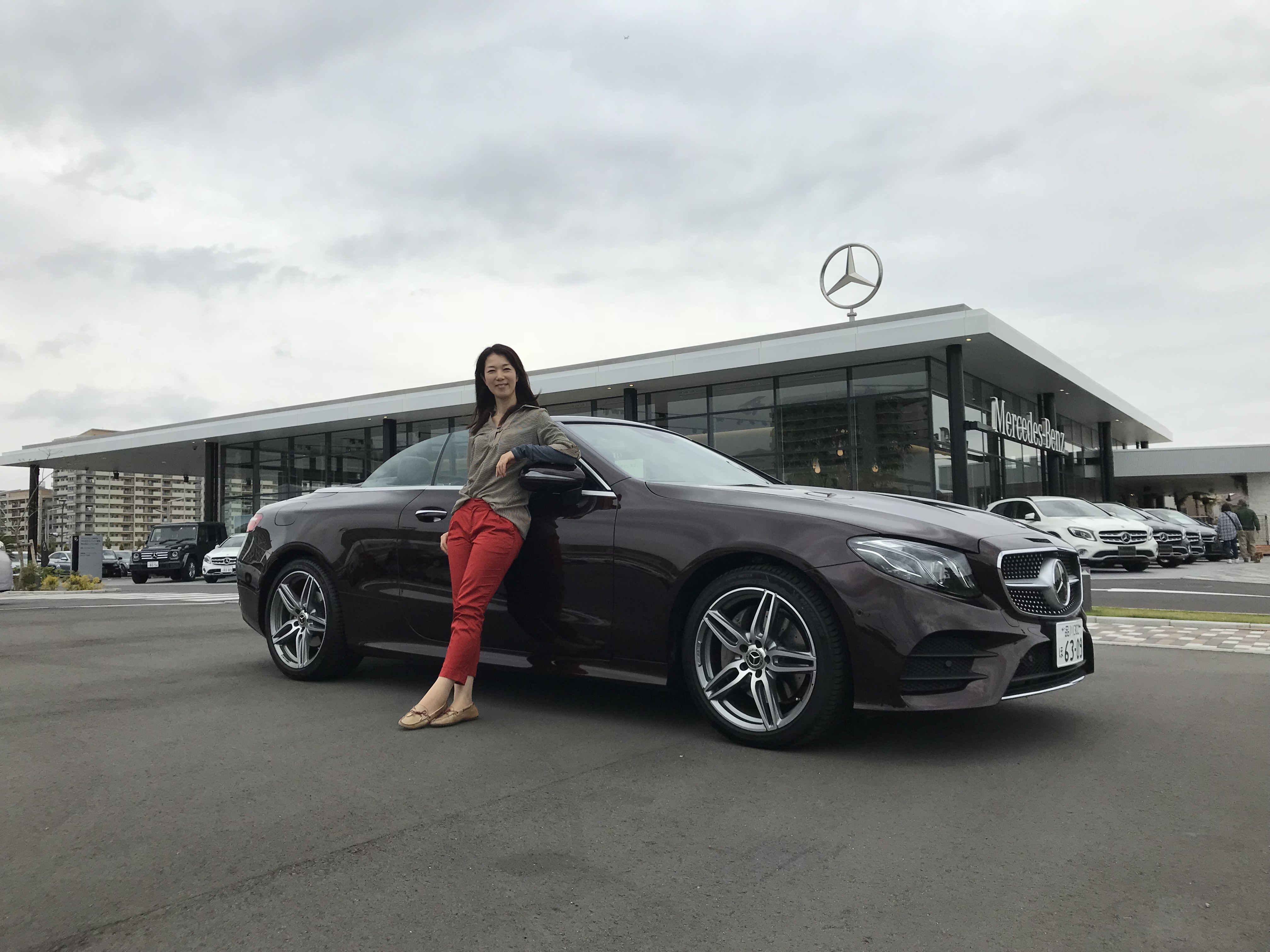まるも亜希子の 寄り道日和 新型eクラス カブリオレと浦安で立ち寄ったハワイアンカフェ