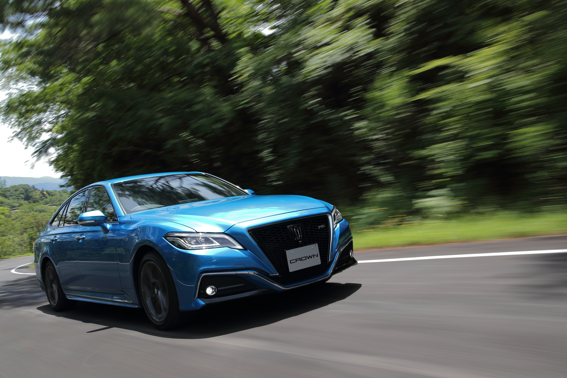 試乗インプレ】ニュルブルクリンクで鍛えたという“ニュルクラウン”。15