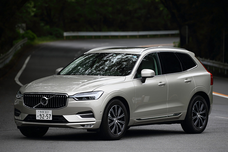 ボルボ、「XC60」を一部仕様変更して価格を改定 - Car Watch