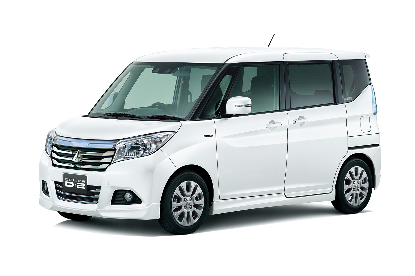 三菱自動車、「デリカD：2」の一部改良で予防安全性能を強化。全車