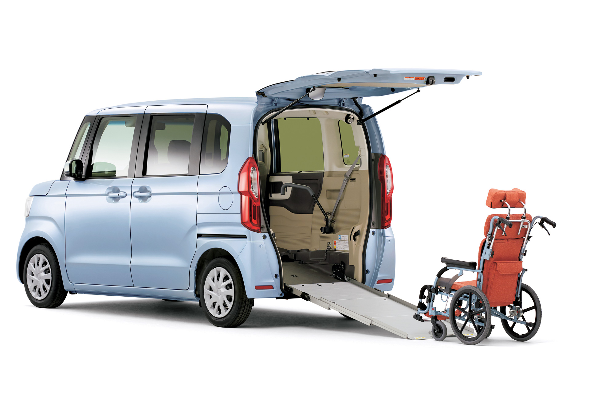 ホンダ、新オプション「チェアサポートリフト」「フローリングチェア