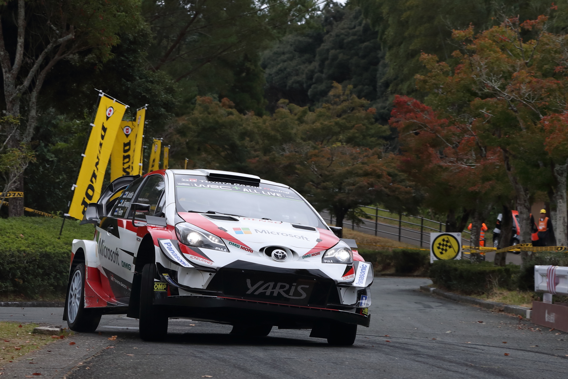 新城ラリー 2018、ユホ・ハンニネン選手が「ヤリスWRC」でデモラン