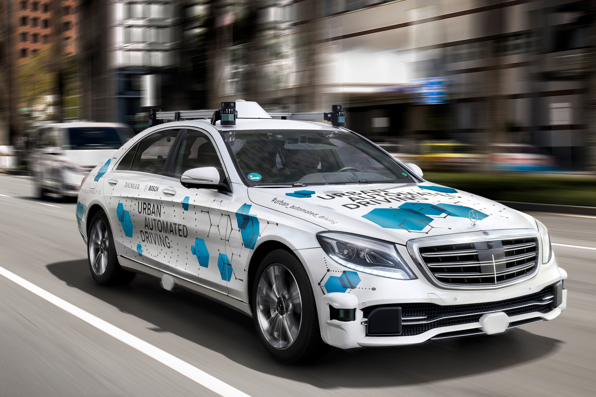 ボッシュとダイムラー、高度・完全自動運転車両のオンデマンド ライド