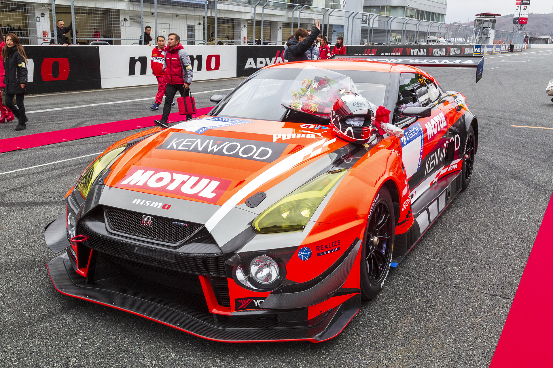 近藤真彦監督が ニュル24時間レース 参戦車の Gt R を富士スピードウェイで走らせた Nismo Festival 18 Car Watch