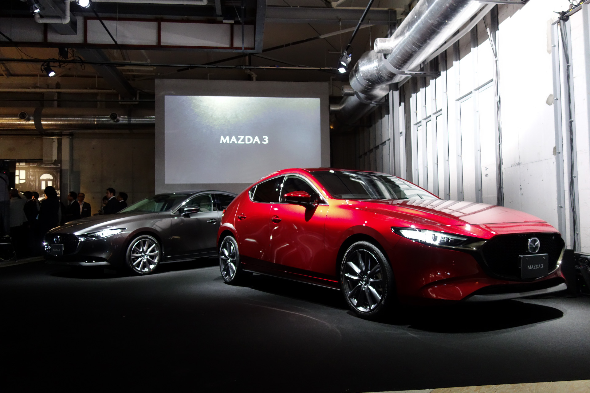 新型 Mazda3 クルマに知見のない若者 にどう見えた Car Watch